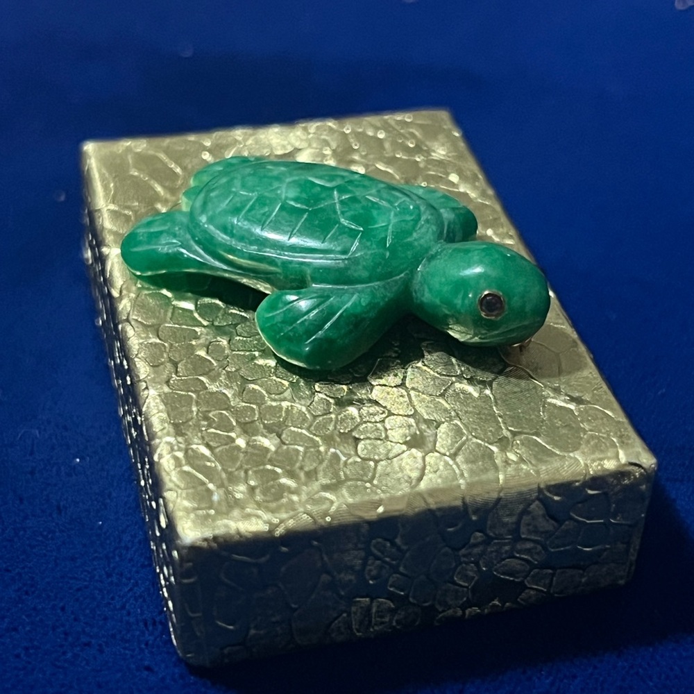 Beautiful hand-carved jade turtle